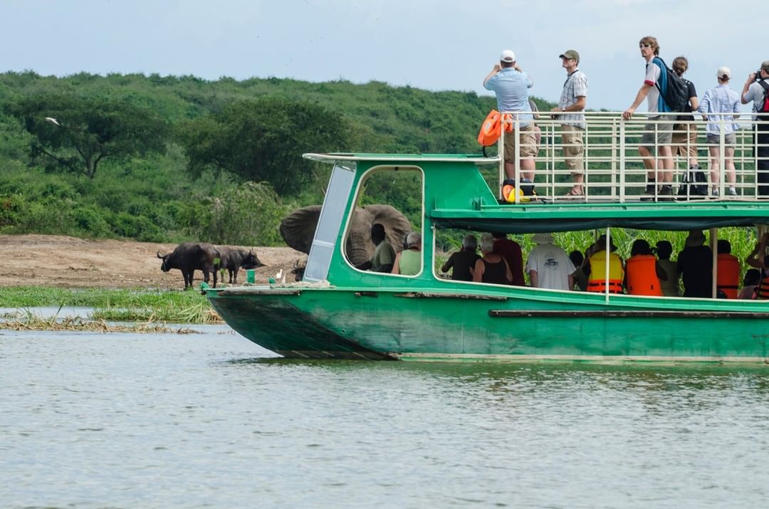 Boat cruise at Murchison Falls
